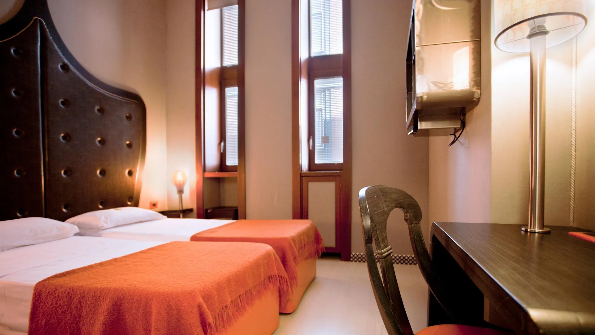 Orange Hotel Rom 4*,