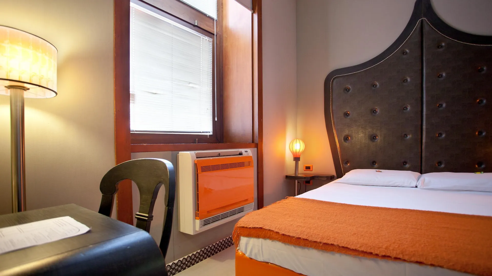Orange Hotel Rom 4*,