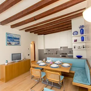 venice-appartament-salini.hotelinveneto.com/