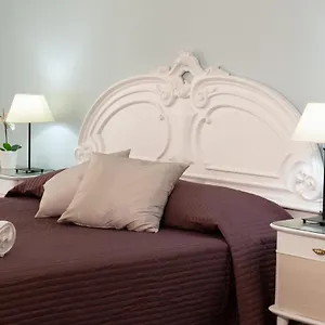 House Bonifacio Roma
